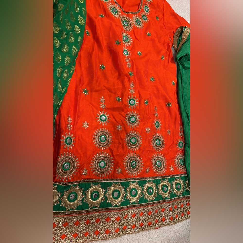 Indian shalwar suit